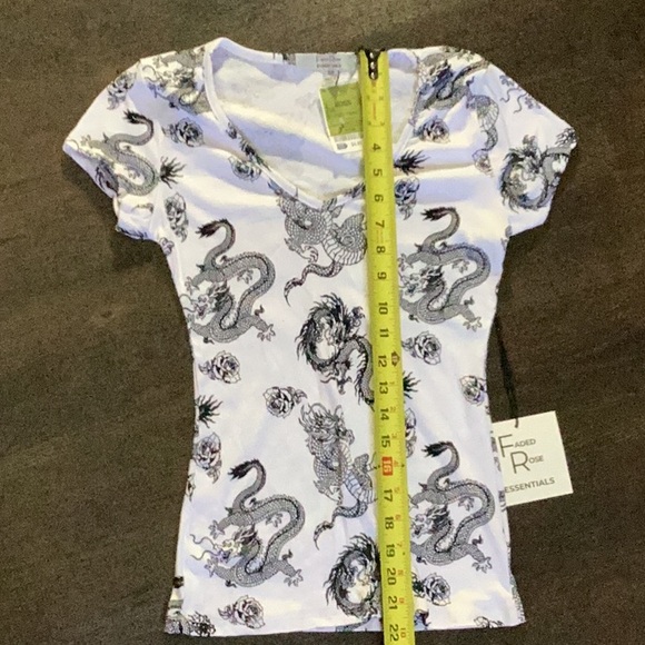 Faded Rose Essential Short Sleeve t shirt size S - Picture 5 of 6